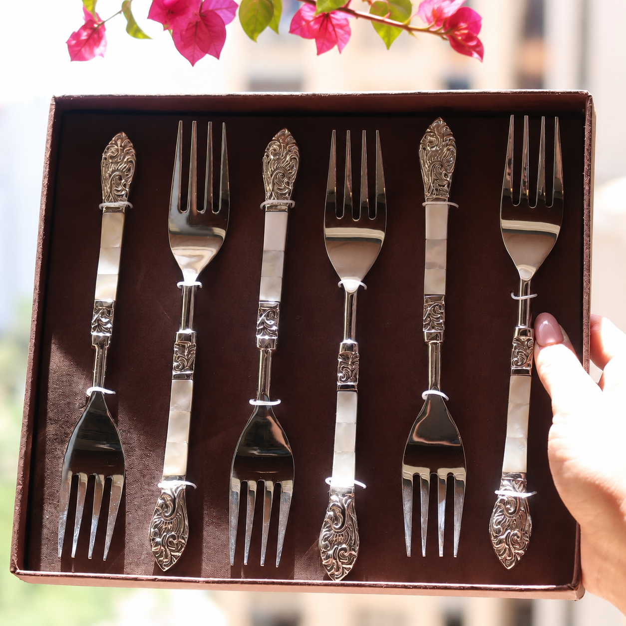 MOTHER OF PEARL STARTER/DESSERT FORKS (SET OF 6)