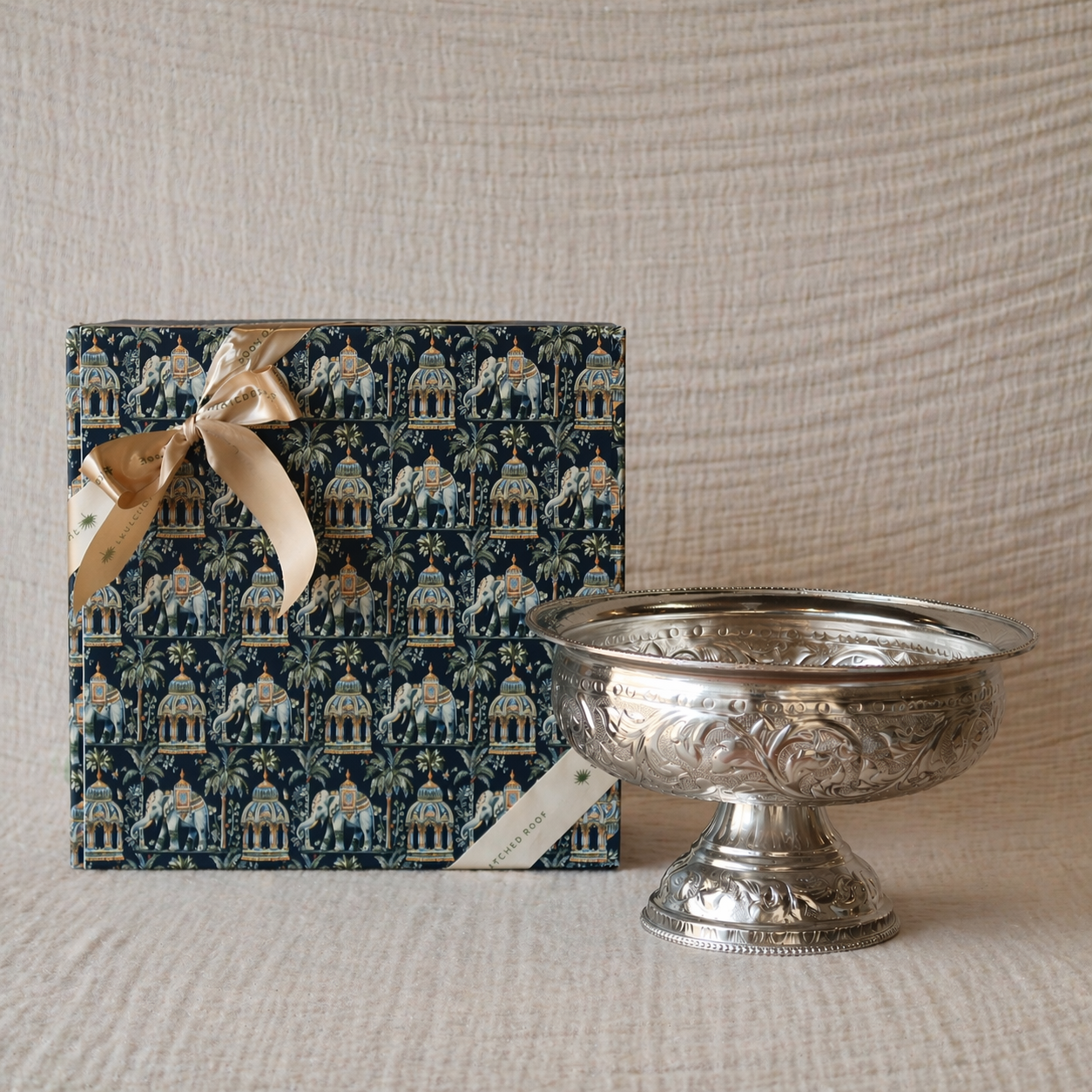 MYRA SILVER-PLATED VASE