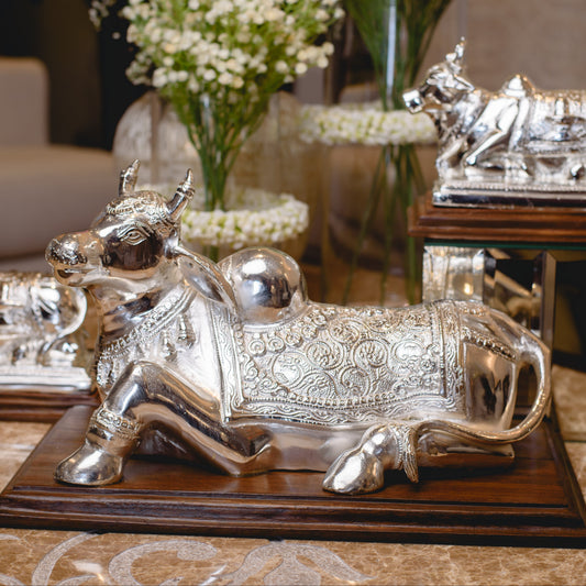 LIMITED EDITION: SILVER PLATED NANDI (LARGE)