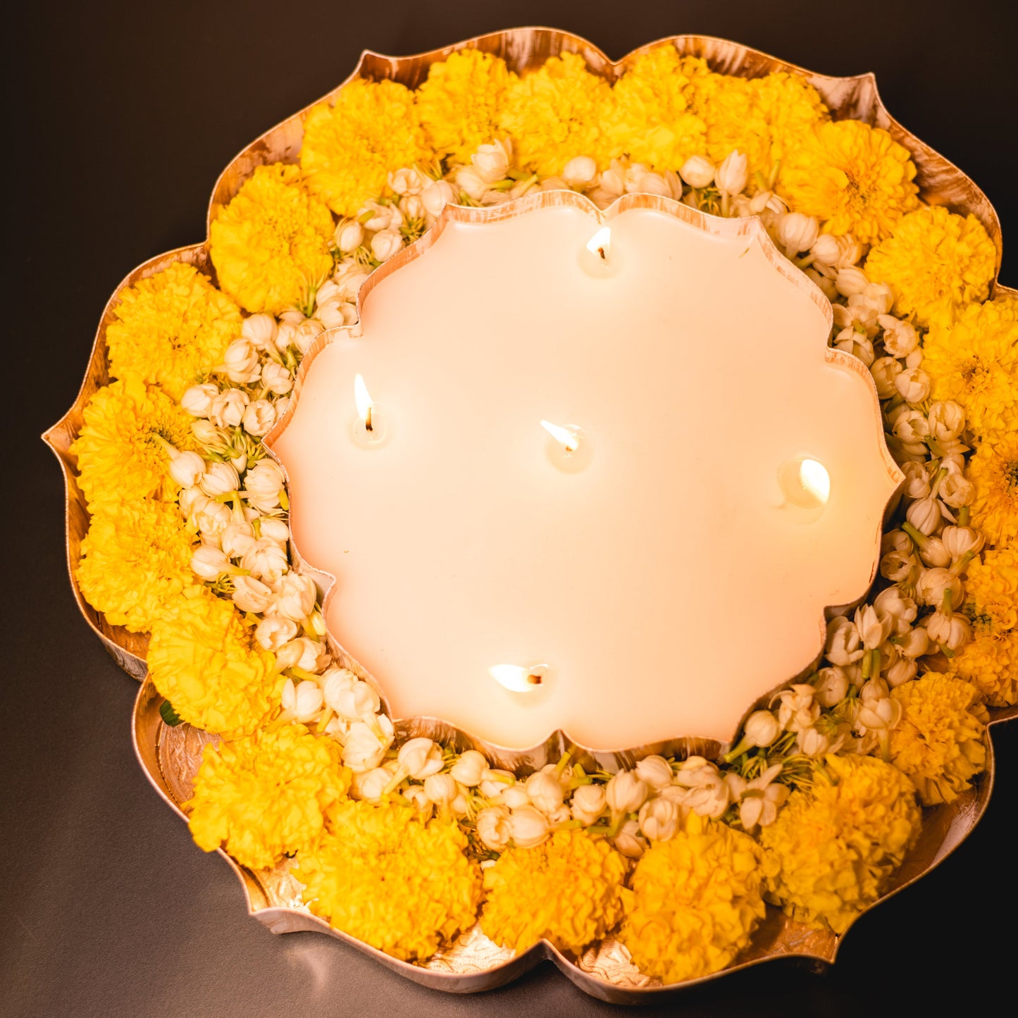 DOUBLE LOTUS CANDLE URLI (9")