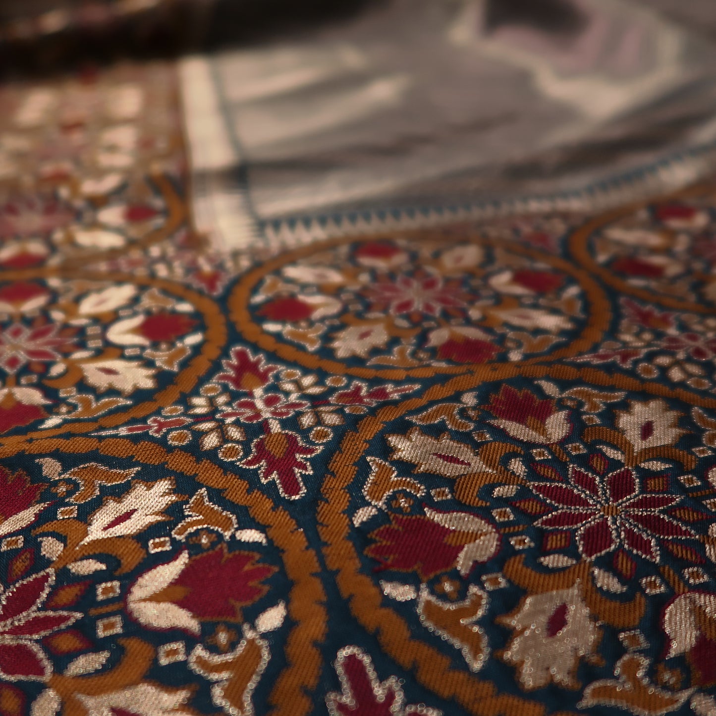 MODERN HEIRLOOM PURE BANARASI SAREE