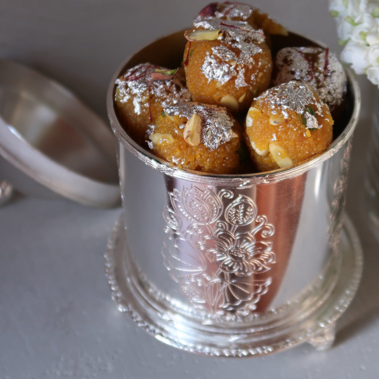 DRY FRUIT BOX (SILVER PLATED)