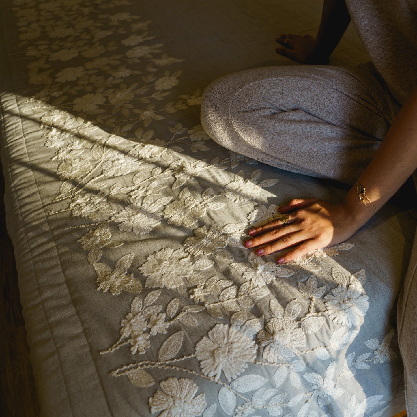 SUMMER BEDCOVER WITH WHITE RUNNER EMBROIDERY (SOFT GREY)