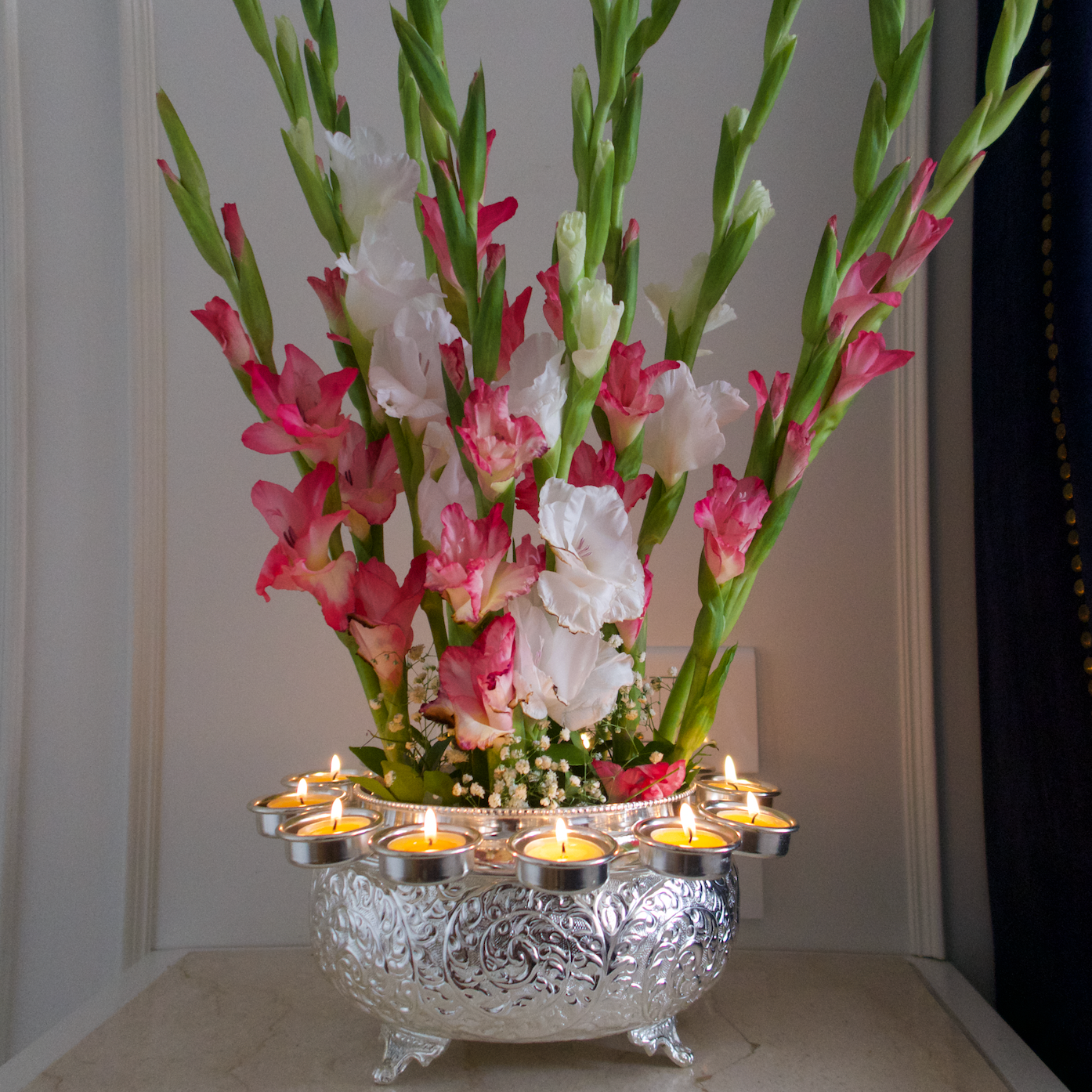 LIMITED EDITION: INAAYAT URLI WITH TEALIGHT HOLDERS (SILVER-PLATED)