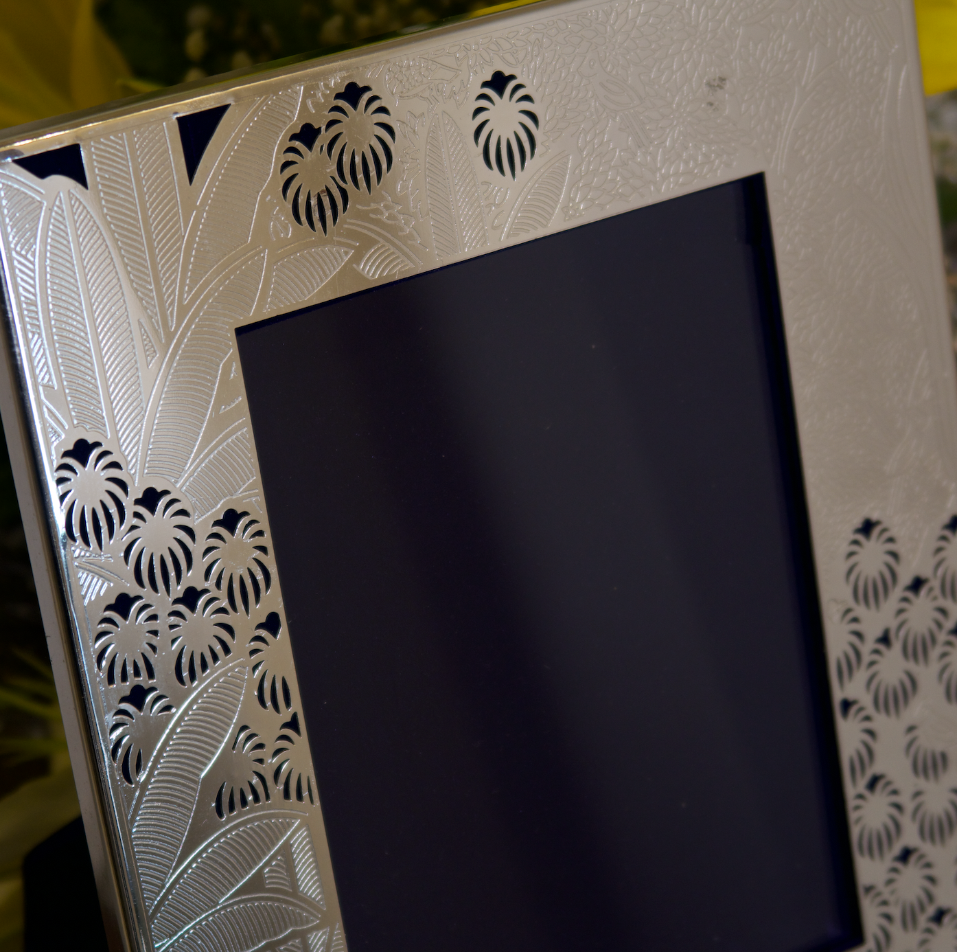 PALM TREES CUTWORK PHOTO FRAME