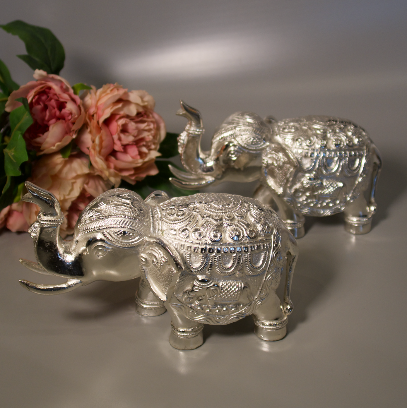 SILVER ELEPHANTS (SET OF 2)