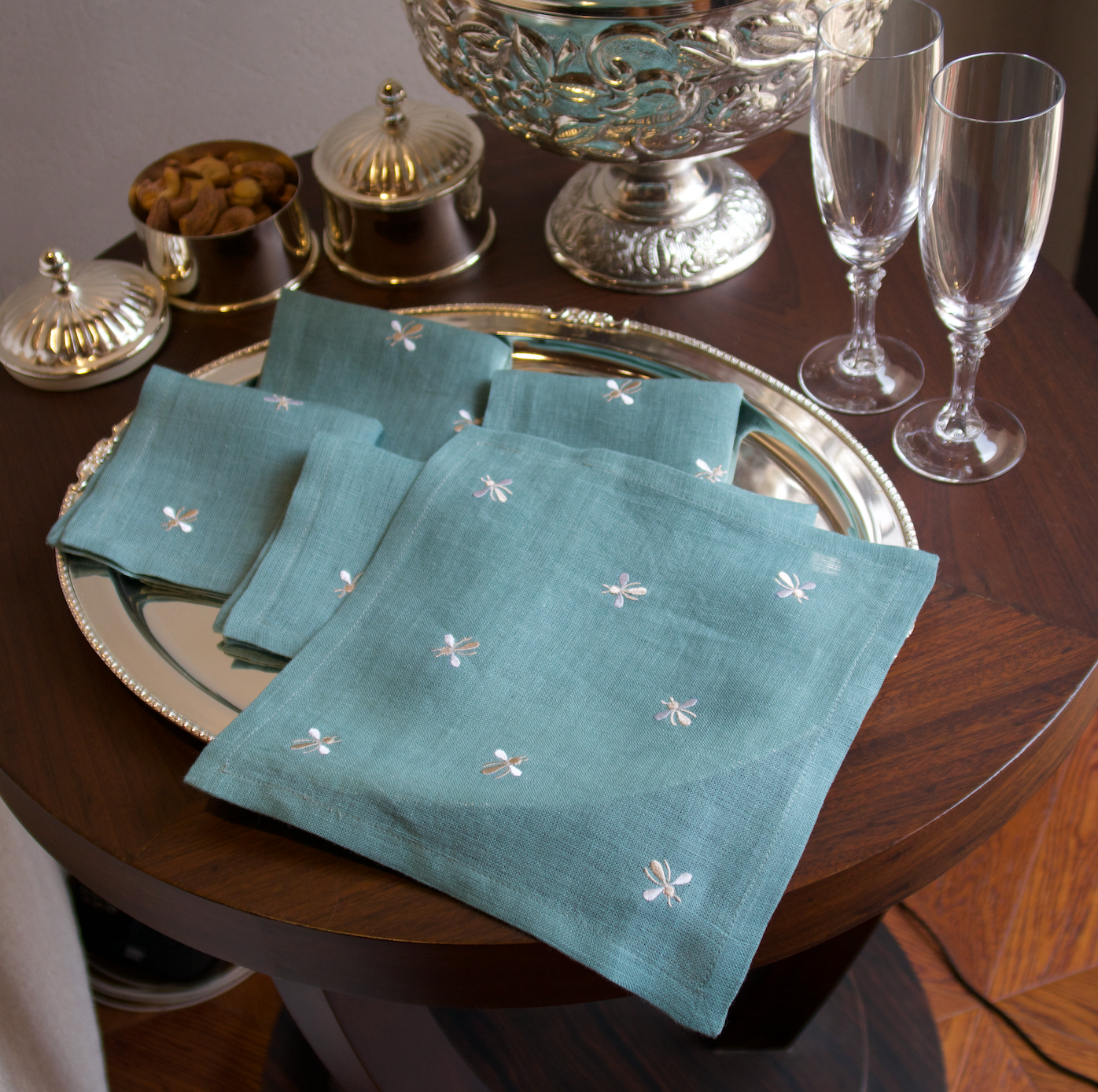 BUMBLE-BEE COCKTAIL NAPKINS (SET OF 6)