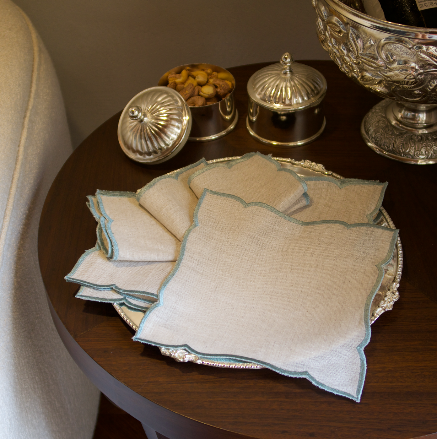 BLUE SCALLOPED COCKTAIL NAPKINS (SET OF 6)