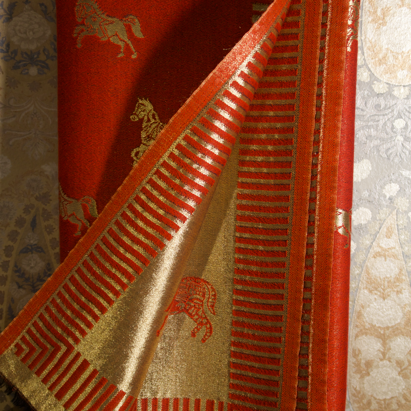 ROYAL RED HORSE ZARI REVERSIBLE SHAWL | WOOL