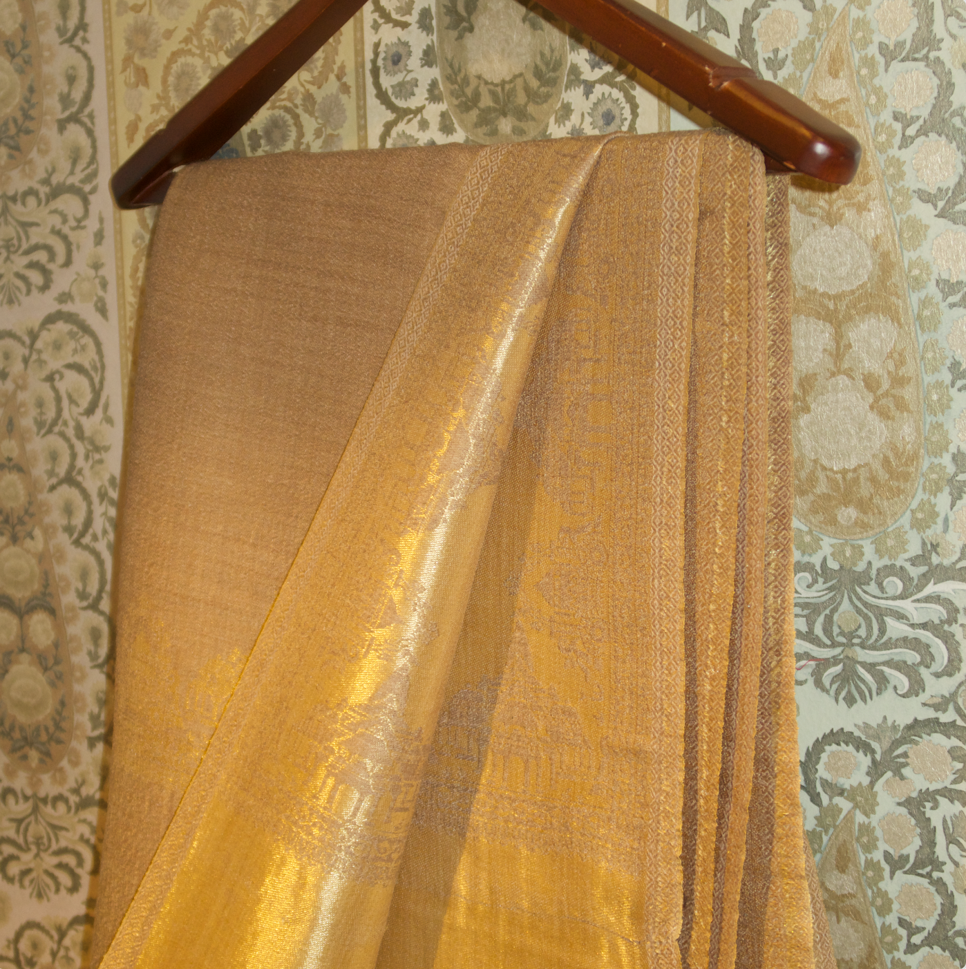 RAM MANDIR SHAWL (BEIGE)