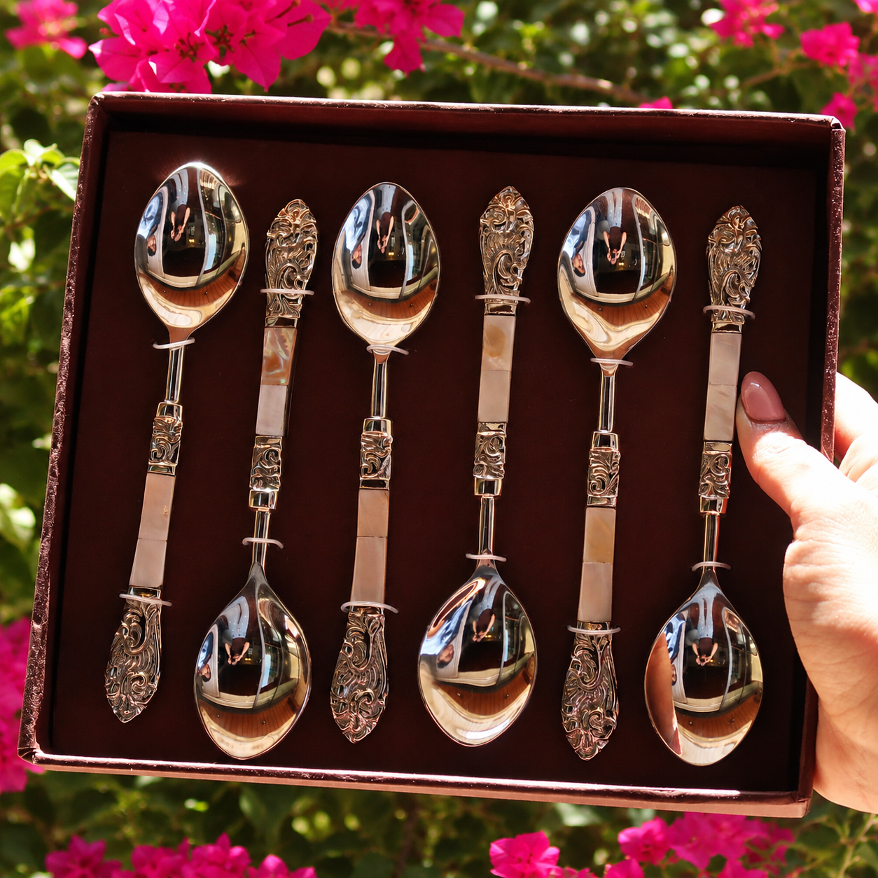 MOTHER OF PEARL STARTER/DESSERT SPOONS (SET OF 6)