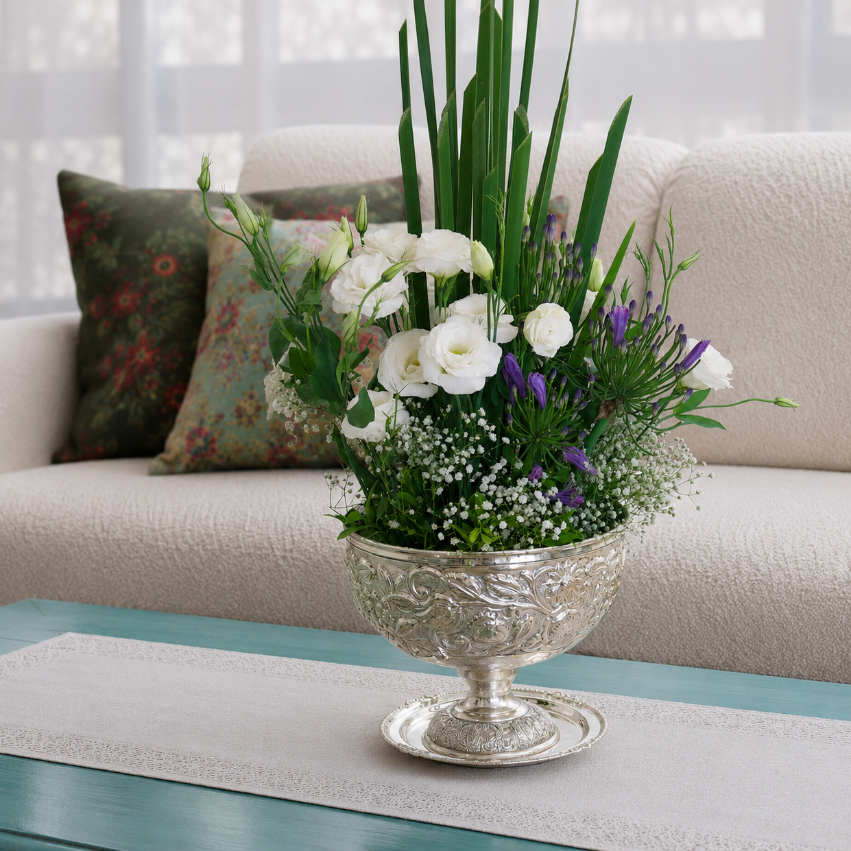 NARGIS SILVER VASE