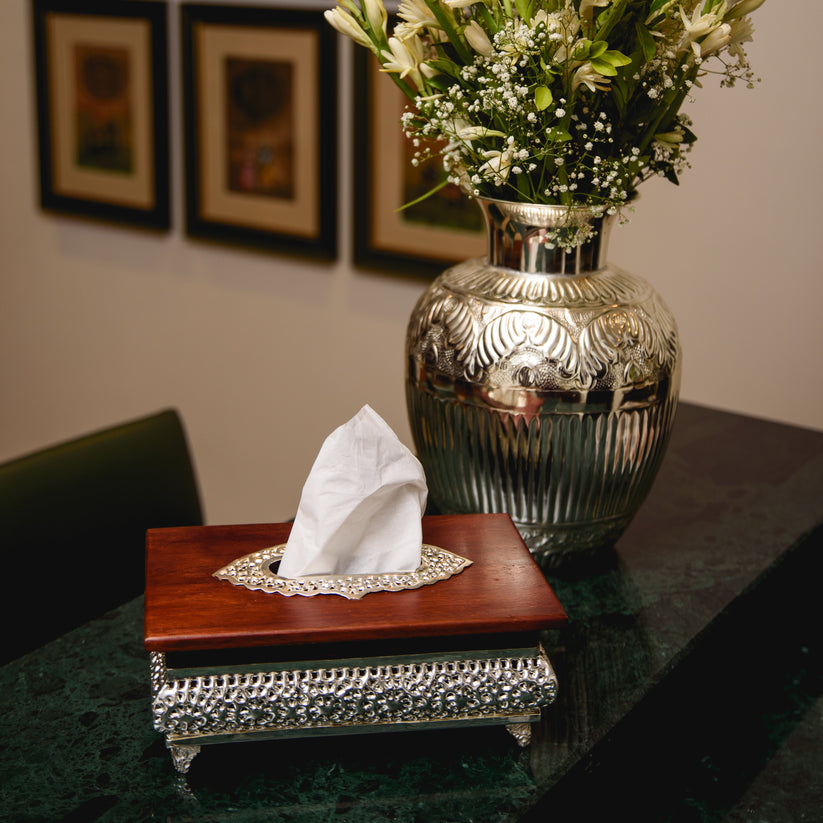 WOODEN / SILVER TISSUE BOX – THATCHED ROOF