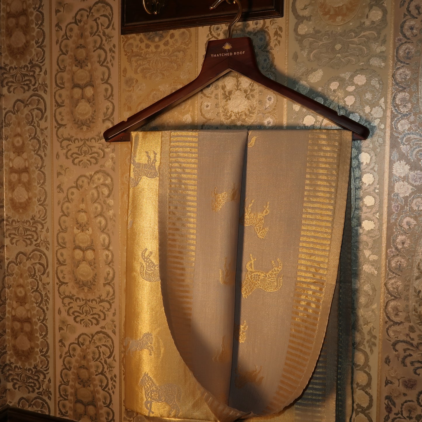 LIQUID GOLD POLO-HORSE STOLE: PASTEL BLUE