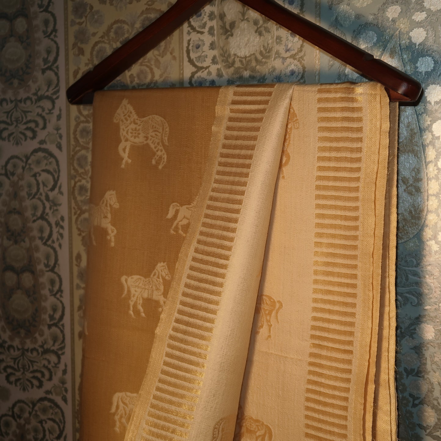 LIQUID GOLD POLO-HORSE STOLE: BISCUIT