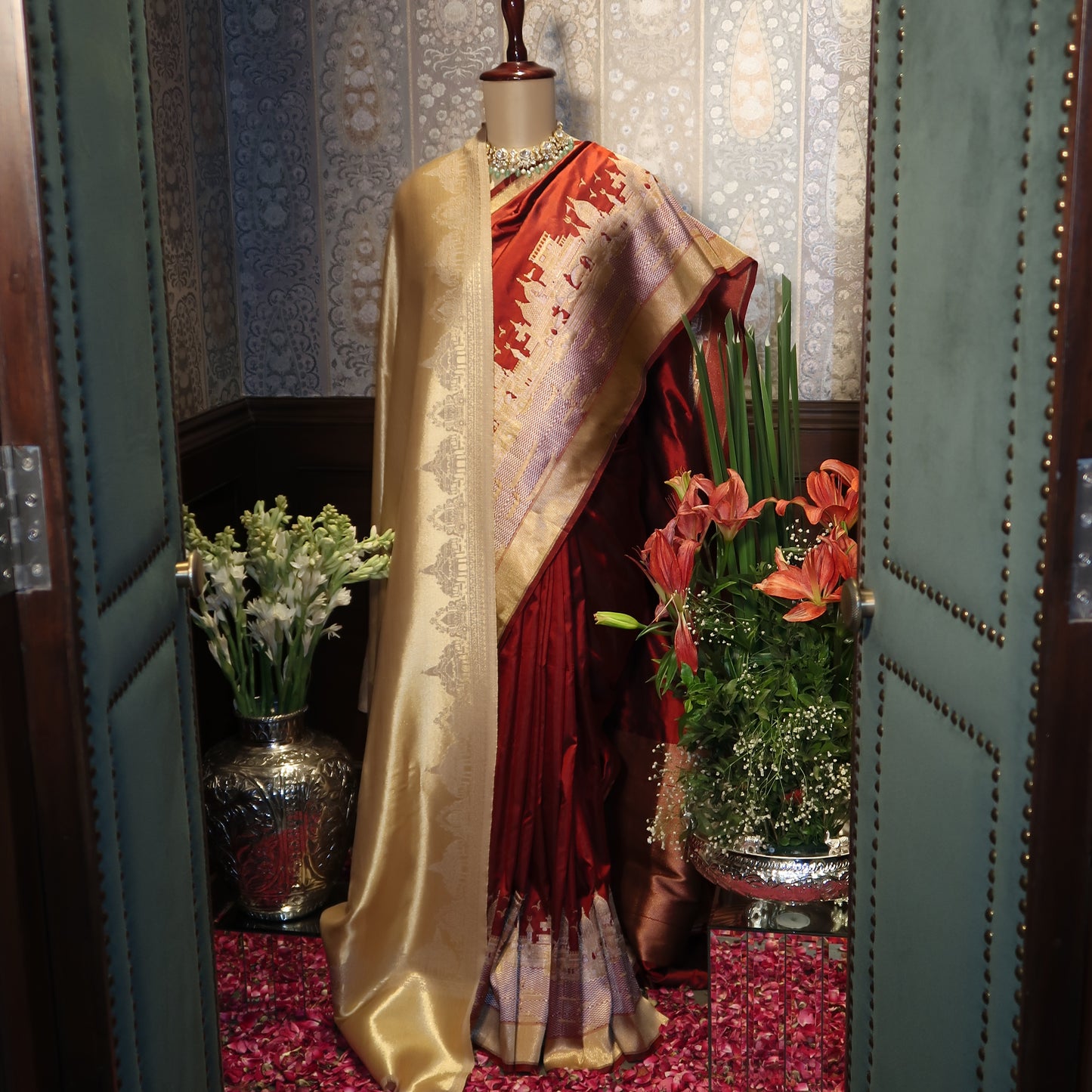 BANARAS GHAT BANARASI KATAN SILK SAREE (ROYAL RED)