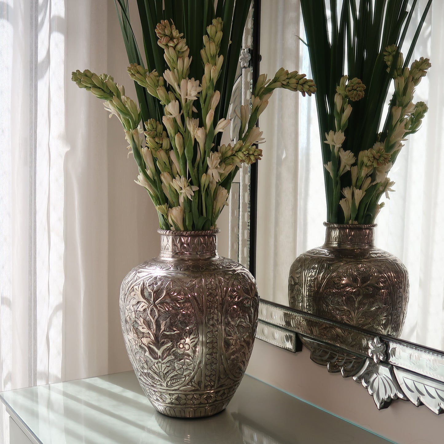JAIPUR ROSE ANTIQUE VASE (PREORDER: SHIPS 15TH JULY)