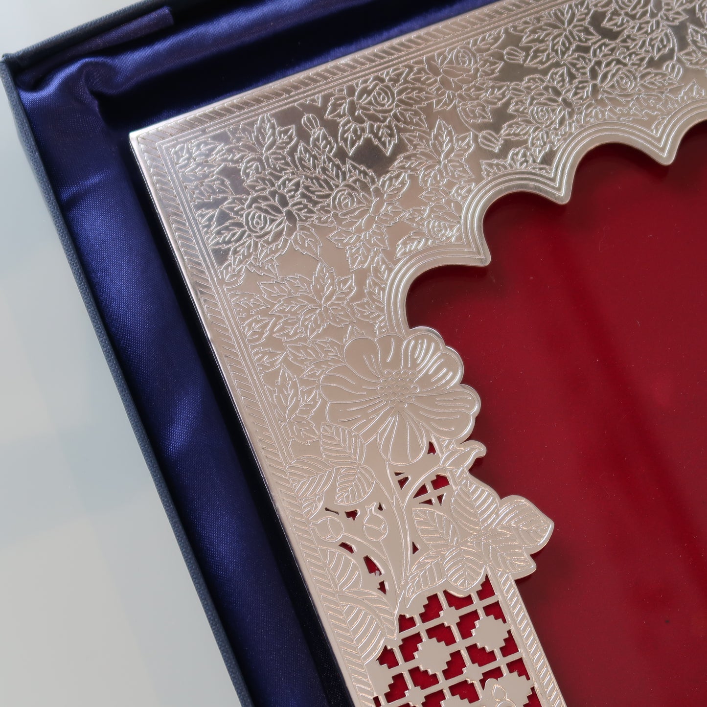 SHEESH MAHAL CUTWORK PHOTO FRAME