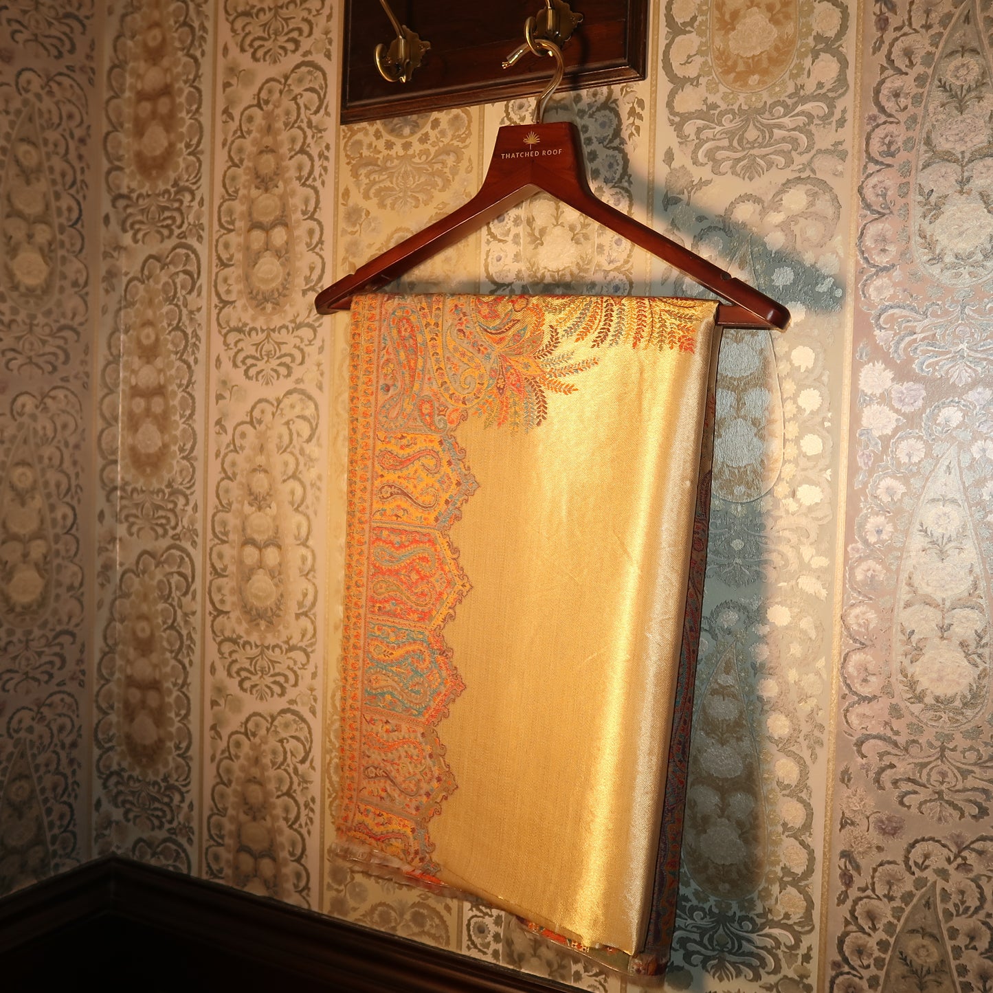 LIQUID GOLD: MEHR SHAWL (CREAM BEIGE)