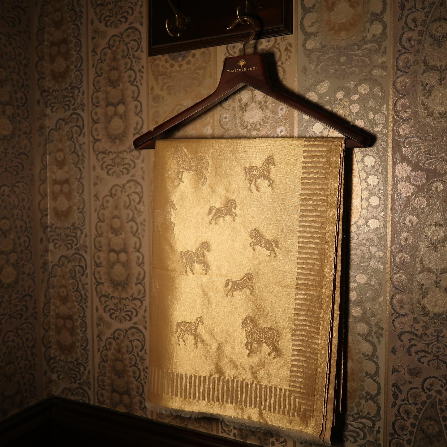 LIQUID GOLD POLO-HORSE STOLE: BEIGE
