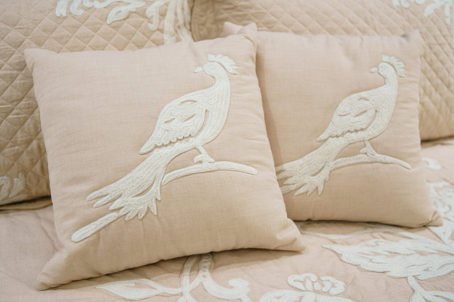 PEACOCK BEDCOVER (PINK)