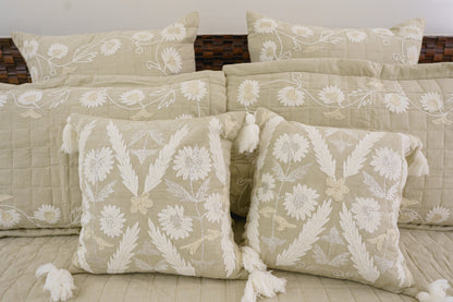 WINTER EMBROIDERED BED COVER (BEIGE)