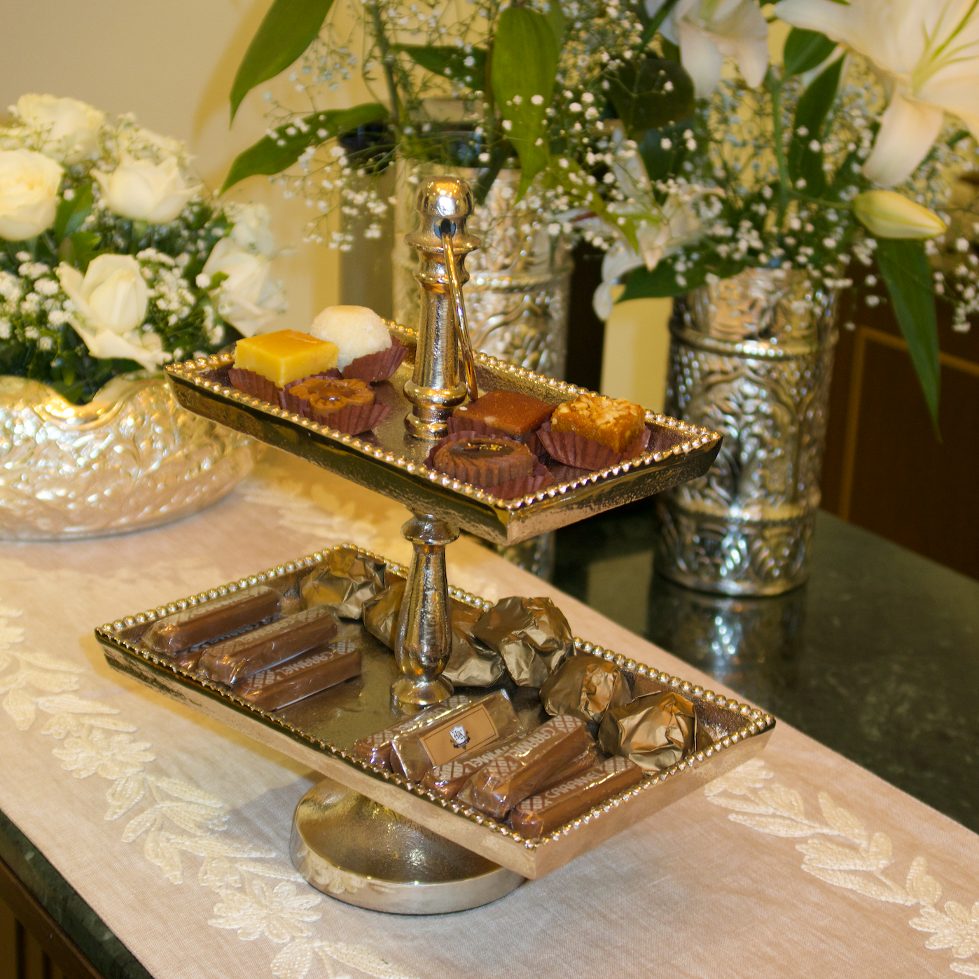 2-TIER DESSERT STAND