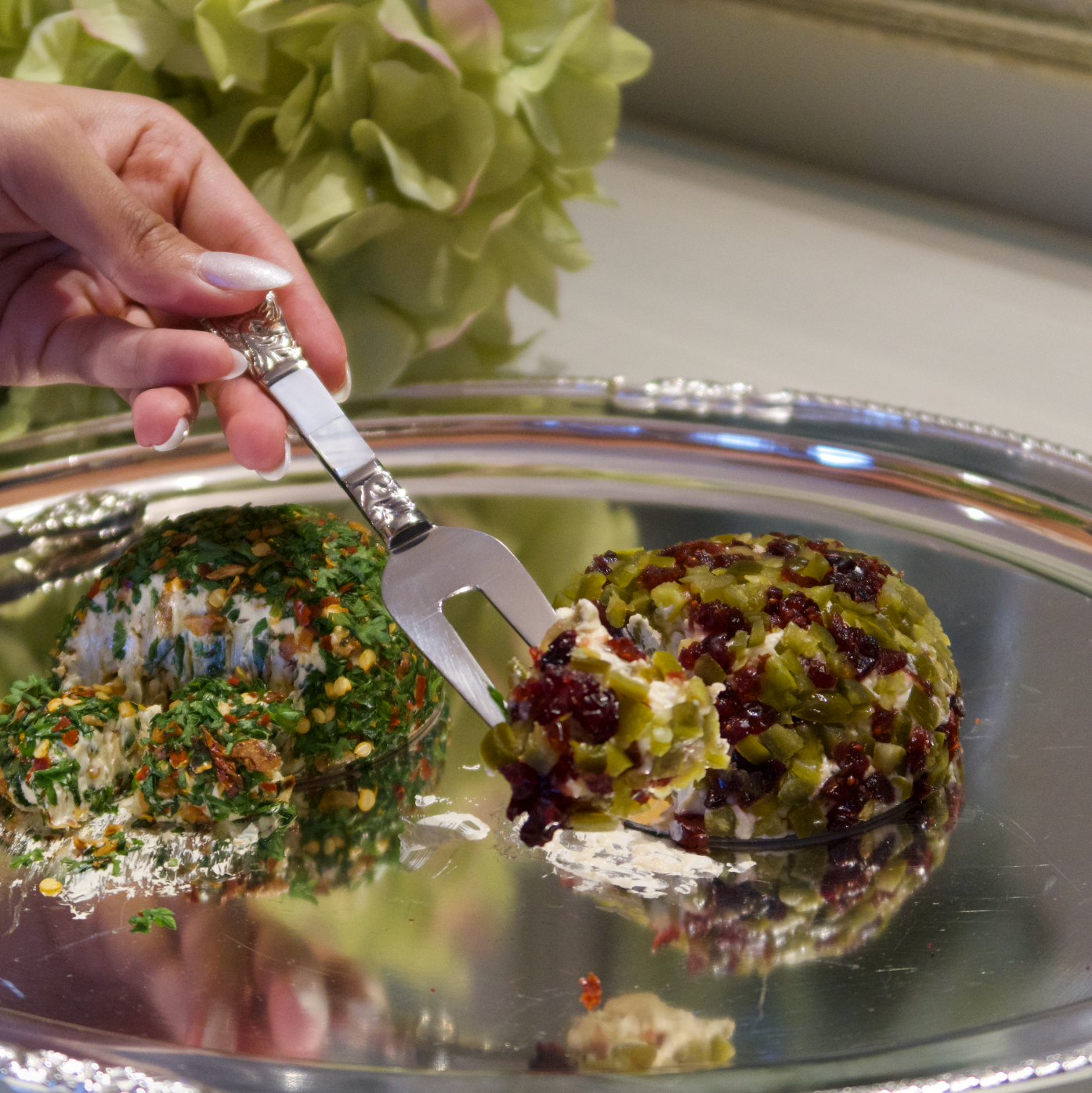 MOTHER OF PEARL CHEESE KNIVES