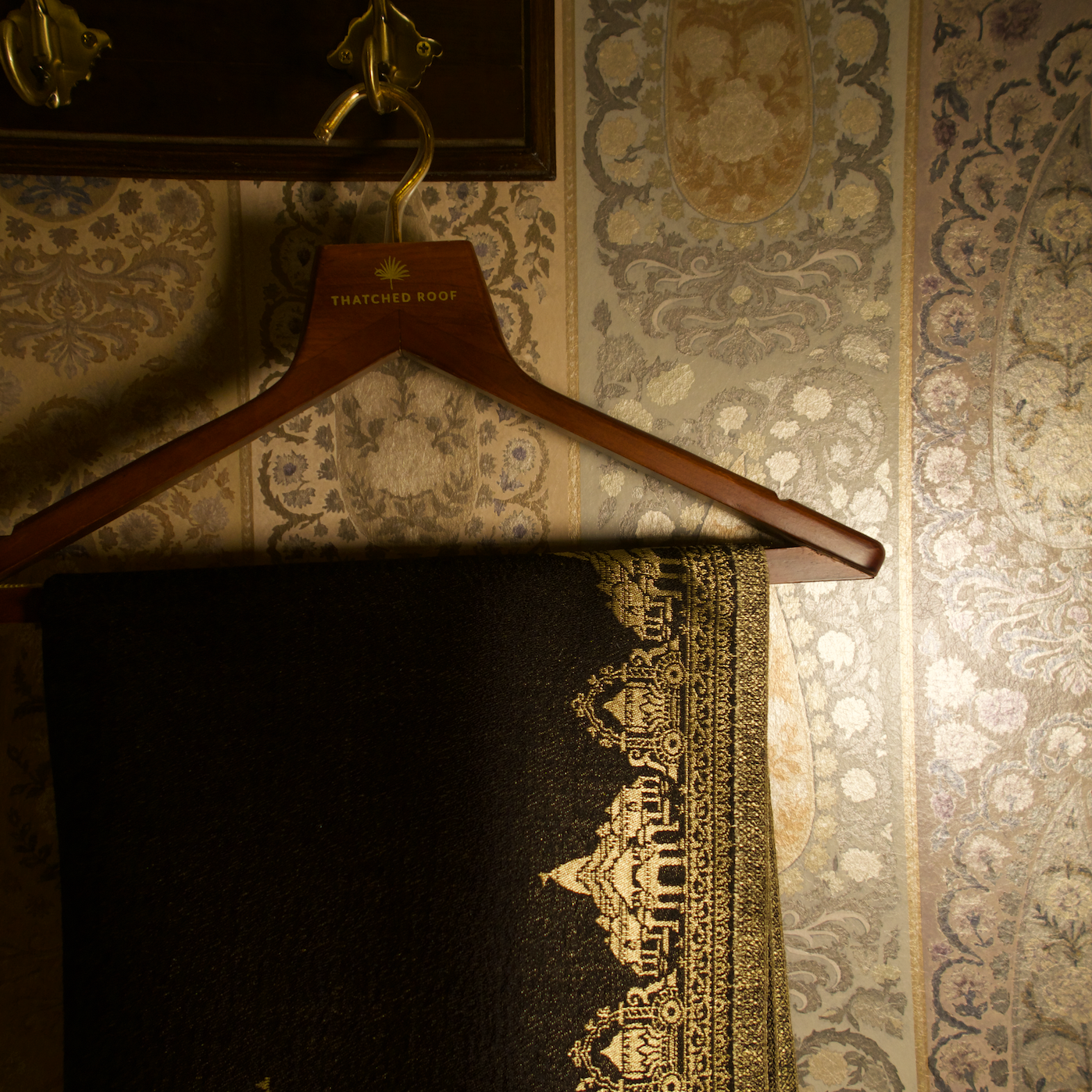 RAM MANDIR SHAWL (BLACK)