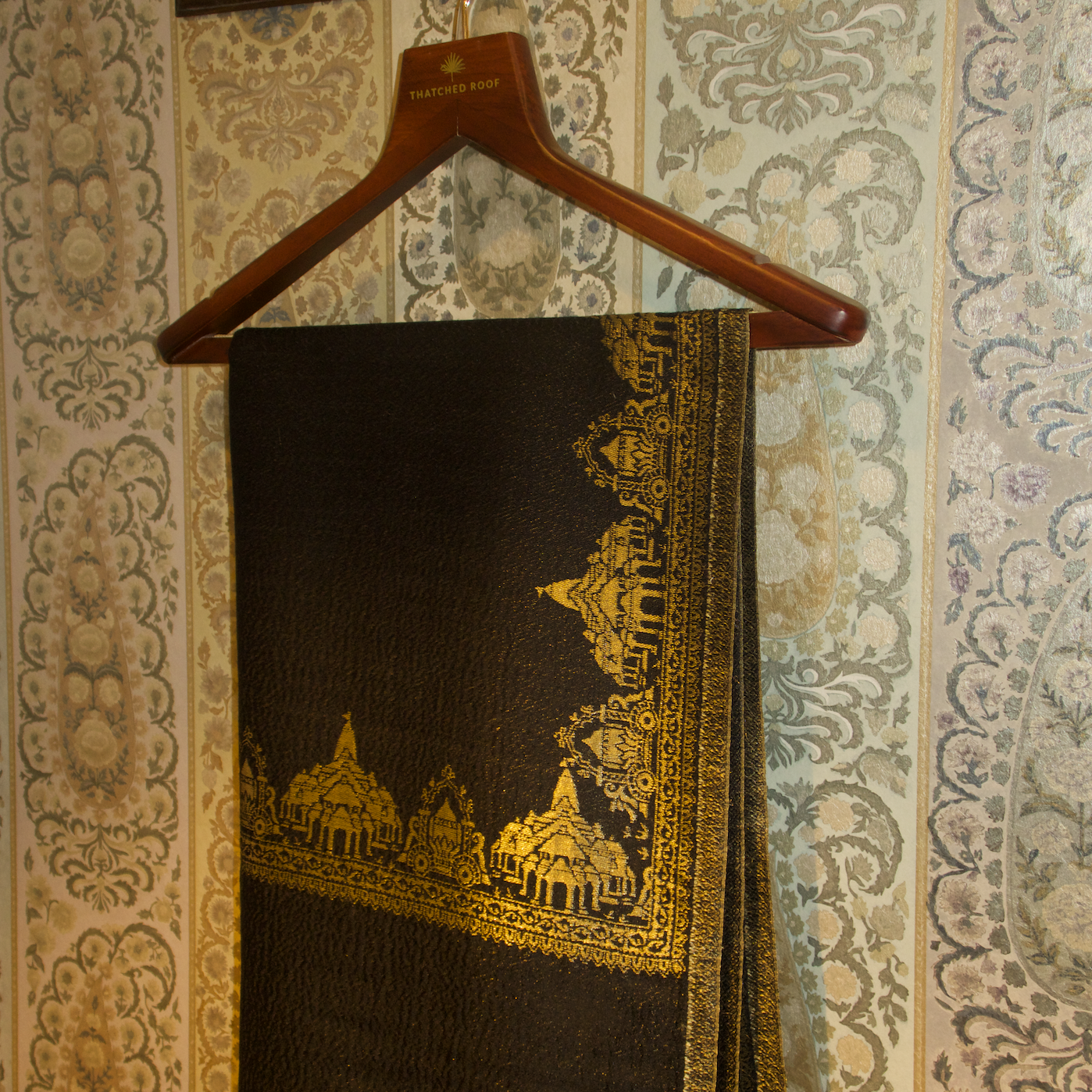RAM MANDIR SHAWL (BLACK)