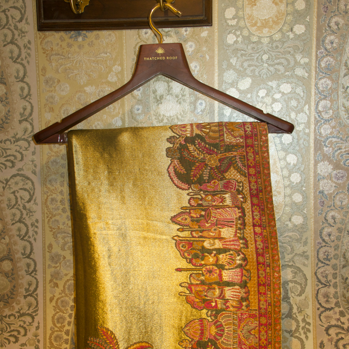 LIQUID GOLD: SHEESH MAHAL SHAWL (GREEN)