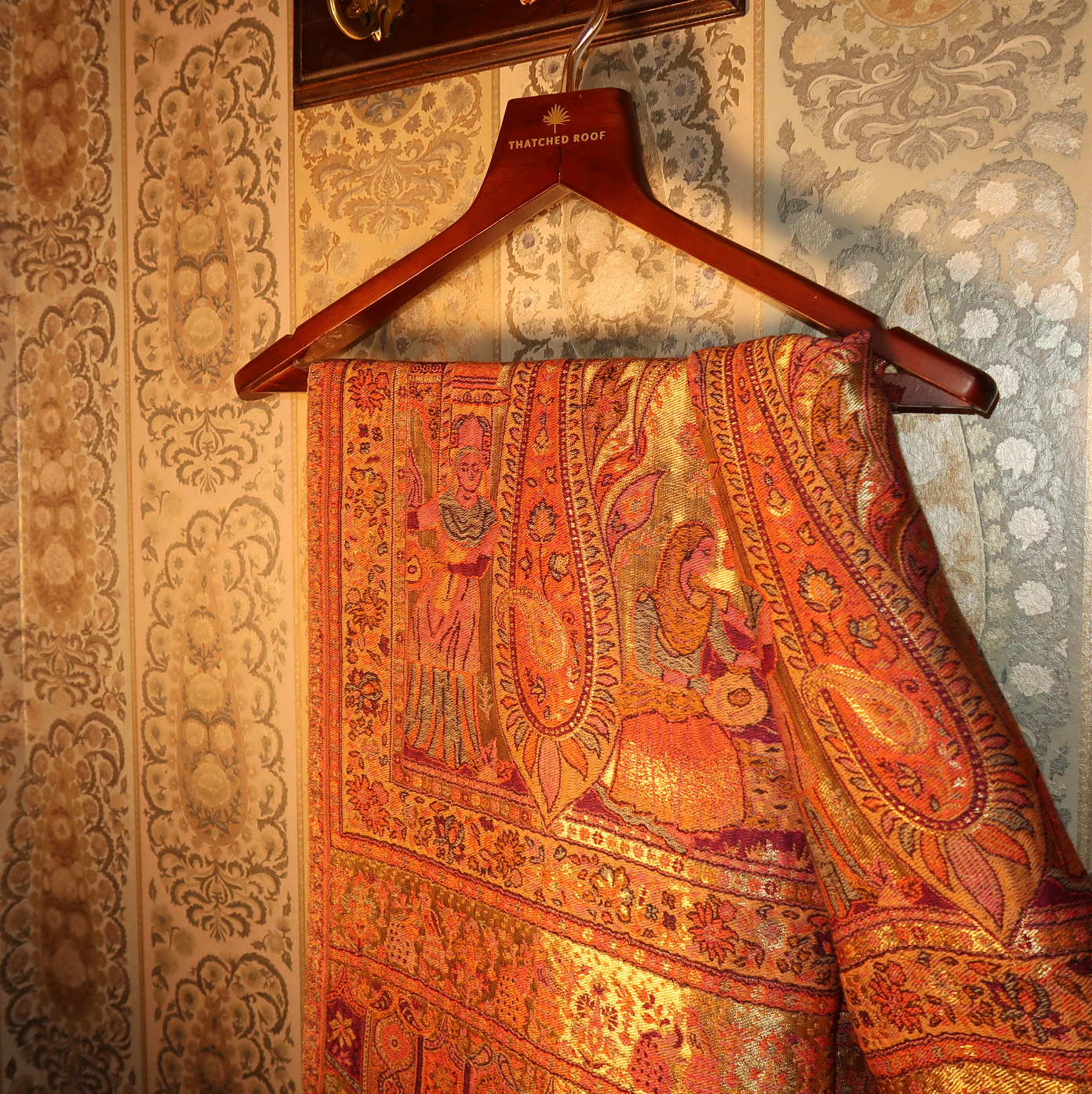 LIQUID GOLD: NAZAQAT SHAWL (NAVY BLUE)