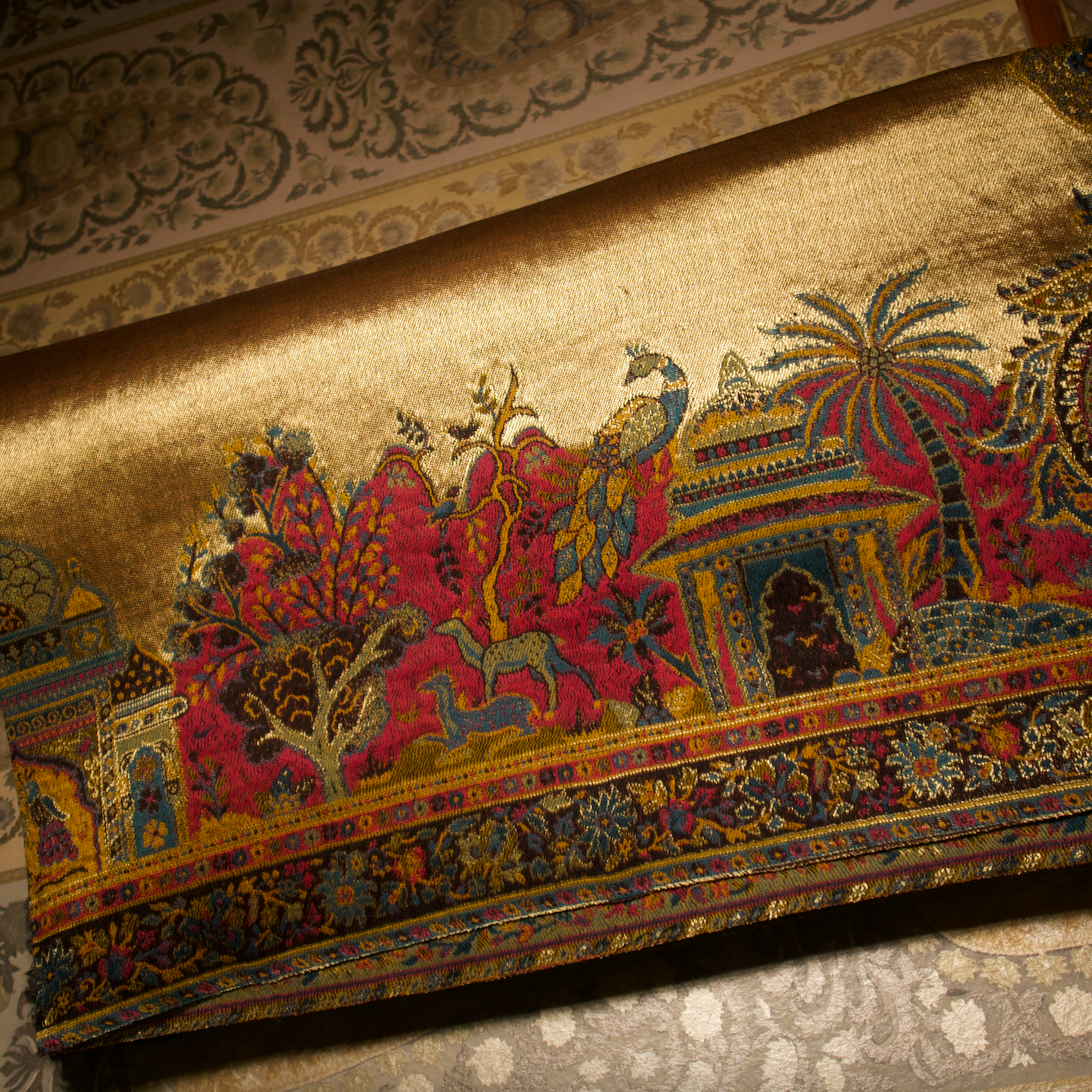 LIQUID GOLD: NAZAQAT SHAWL (RANI PINK)