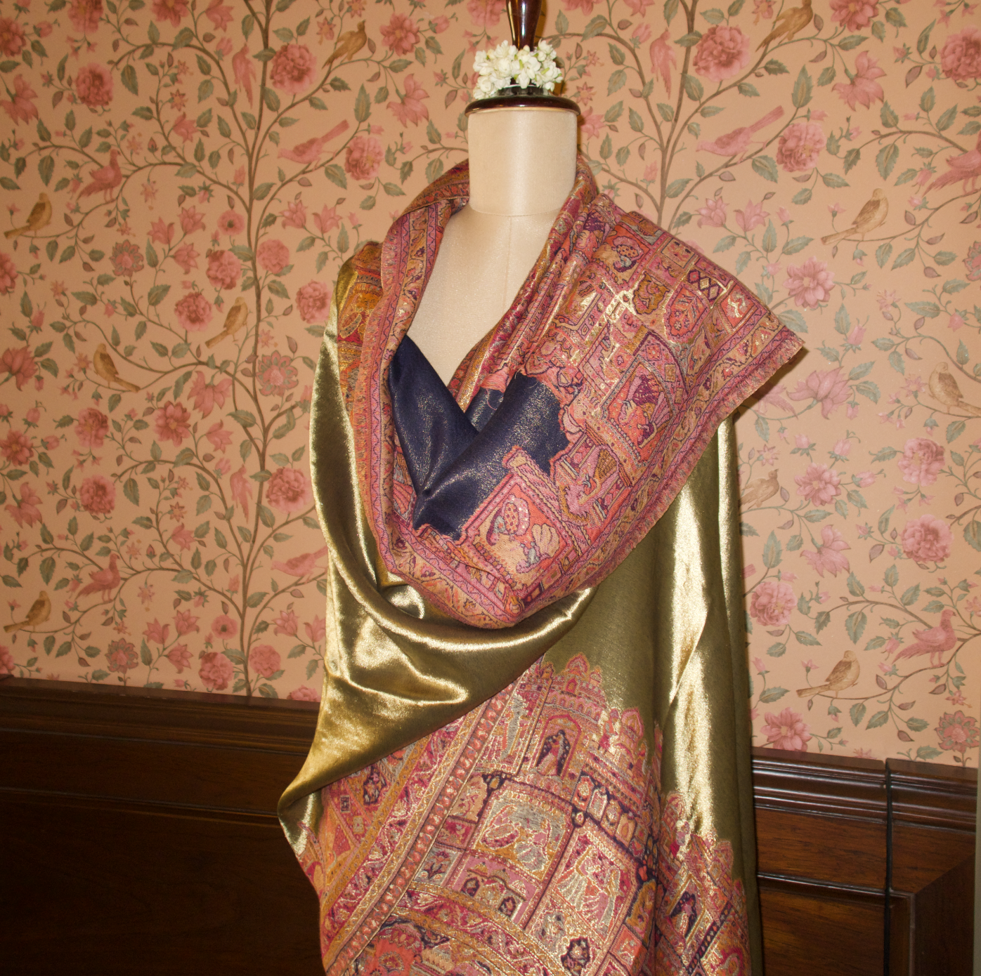 LIQUID GOLD: BANARAS GHAT SHAWL (NAVY BLUE)