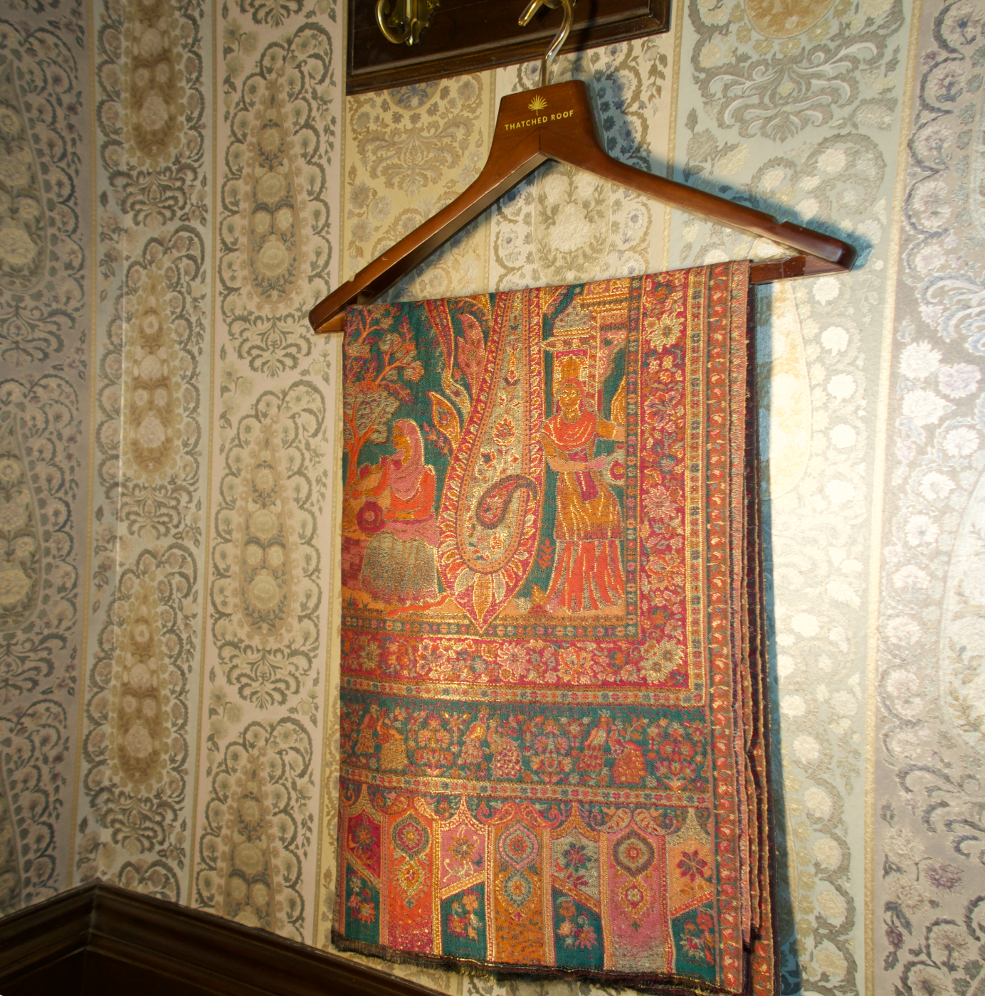 LIQUID GOLD: NAZAQAT SHAWL (EMERALD GREEN)