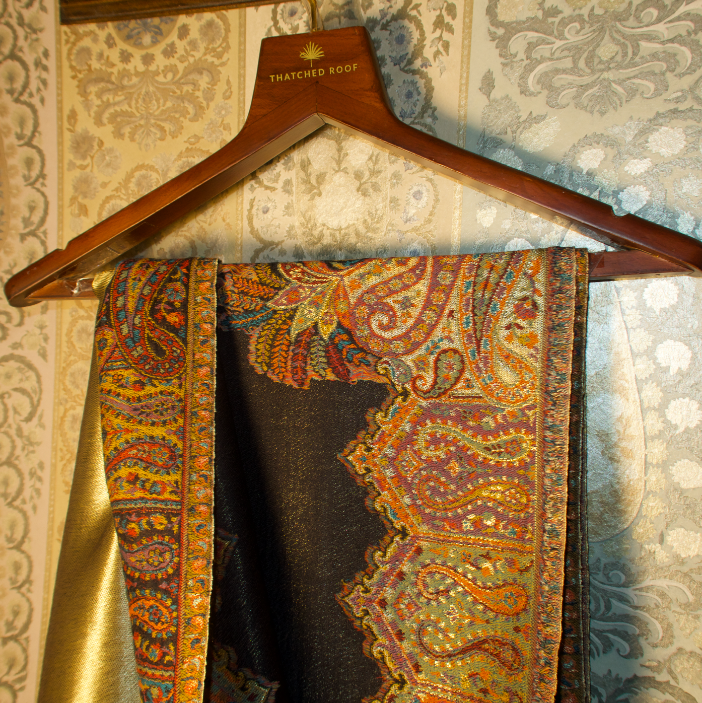 LIQUID GOLD: MEHR SHAWL (BLACK)