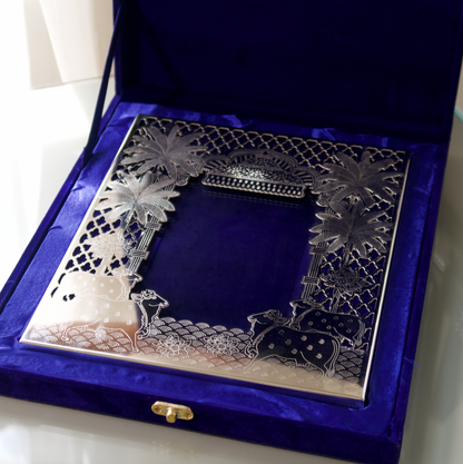 TAJ CUTWORK PHOTO FRAME