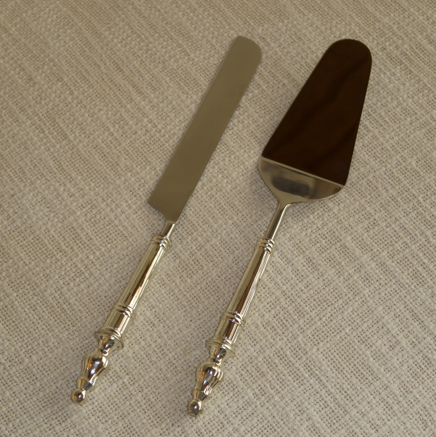 CHAANDI CAKE-KNIFE SERVER