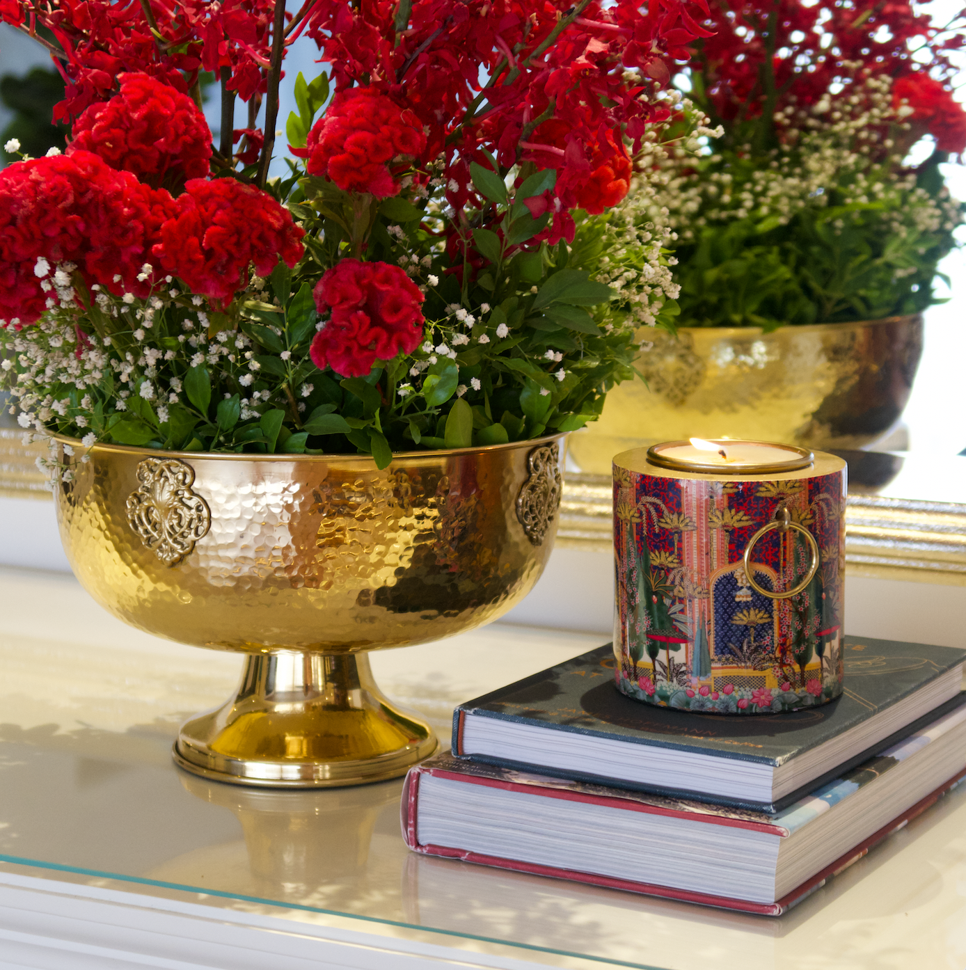 MEHFIL CANDLE WITH BRASS RINGS