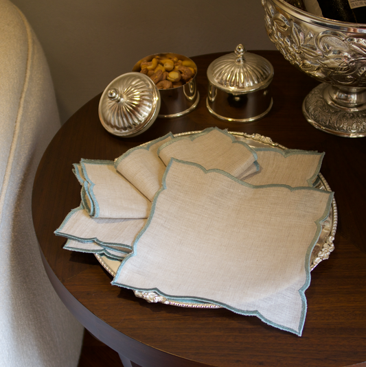 BLUE SCALLOPED COCKTAIL NAPKINS (SET OF 6)