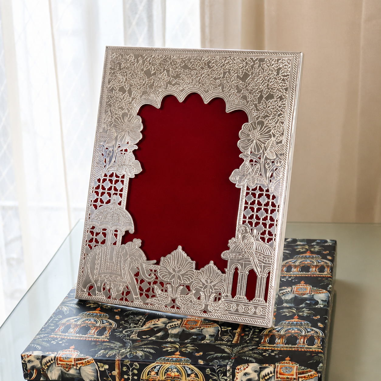 SHEESH MAHAL CUTWORK PHOTO FRAME