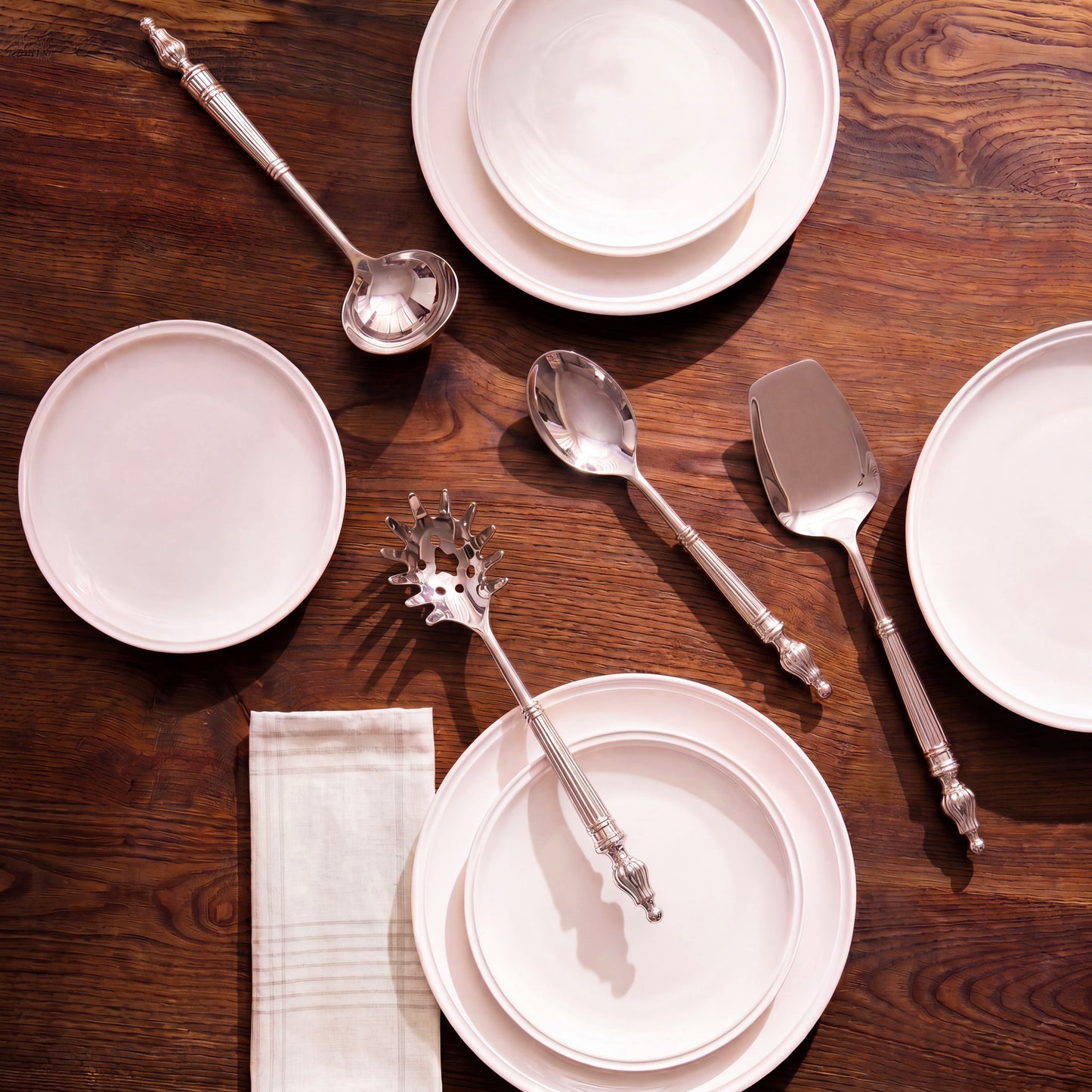 CHAANDI SERVING SET OF 4