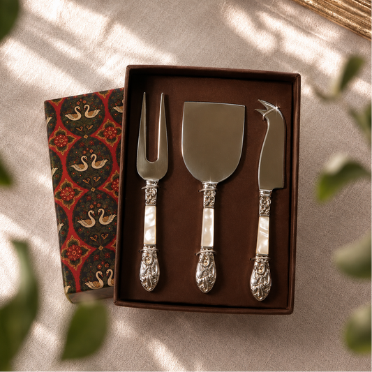 MOTHER OF PEARL CHEESE KNIVES