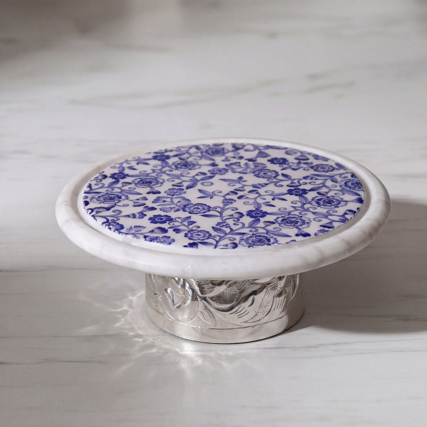 IVORY SUGAR CAKE STAND (WITH GLASS DOMB)